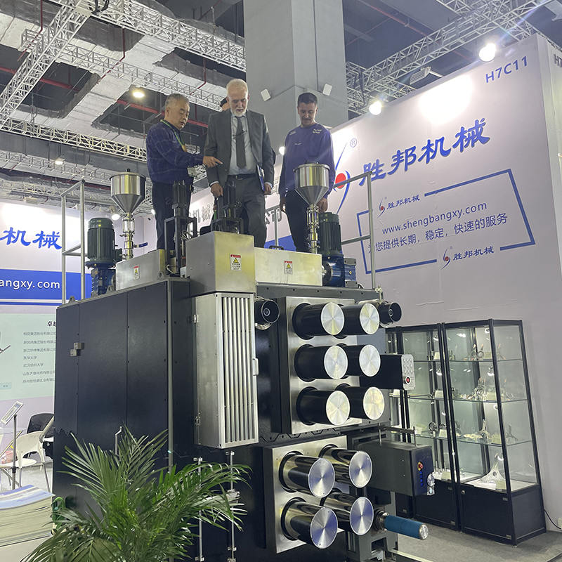 Juruterbang Premium mencairkan mesin berputar